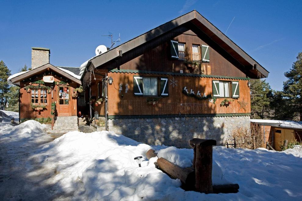 Niu Dels Falcons Bed and Breakfast La Molina  Eksteriør billede