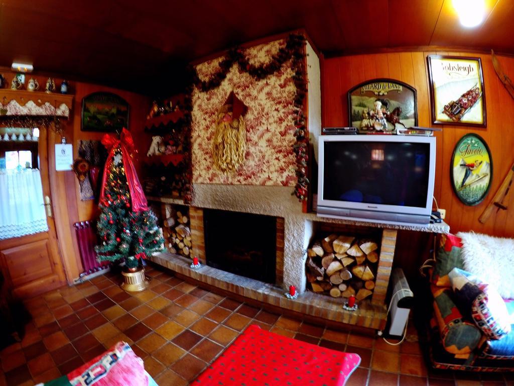 Niu Dels Falcons Bed and Breakfast La Molina  Eksteriør billede