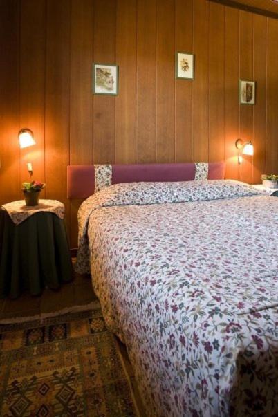 Niu Dels Falcons Bed and Breakfast La Molina  Værelse billede